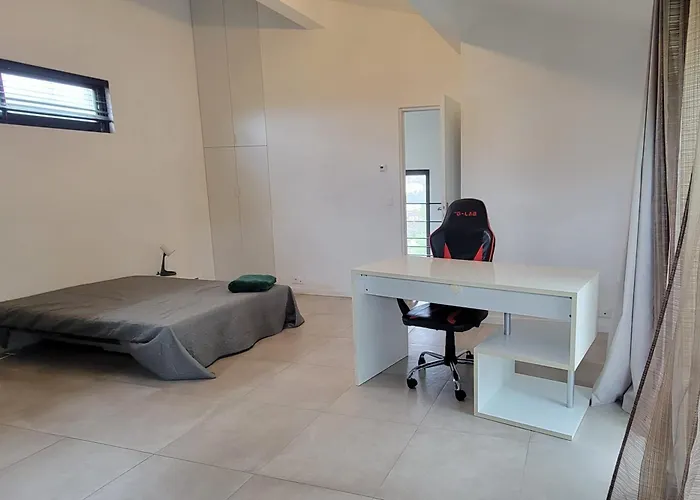 House 5p With Garden In The Heart Of Saint-raphael Nyaraló *